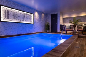  Les Matins de Paris & Spa  Париж